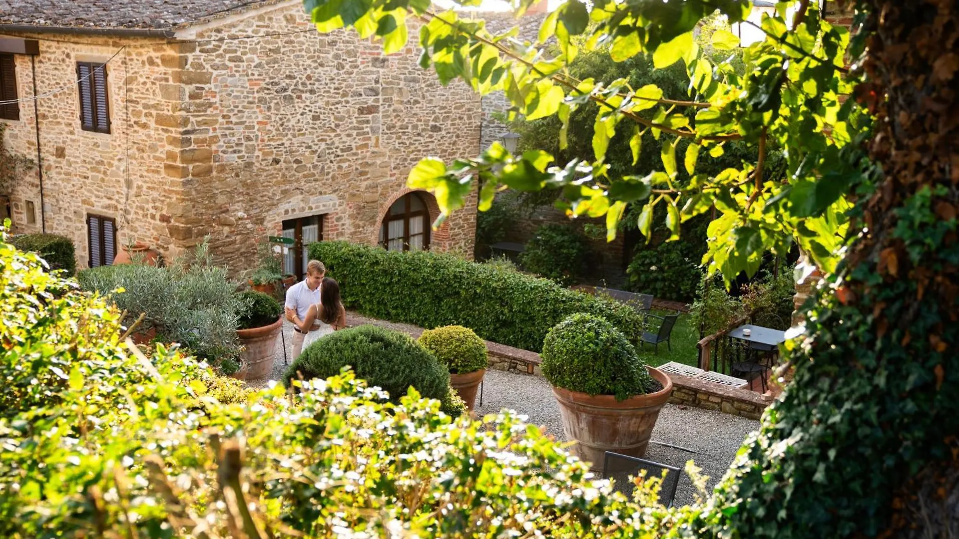 Il Palazzo - Agriturismo, Winery Arezzo 0*,  Italy